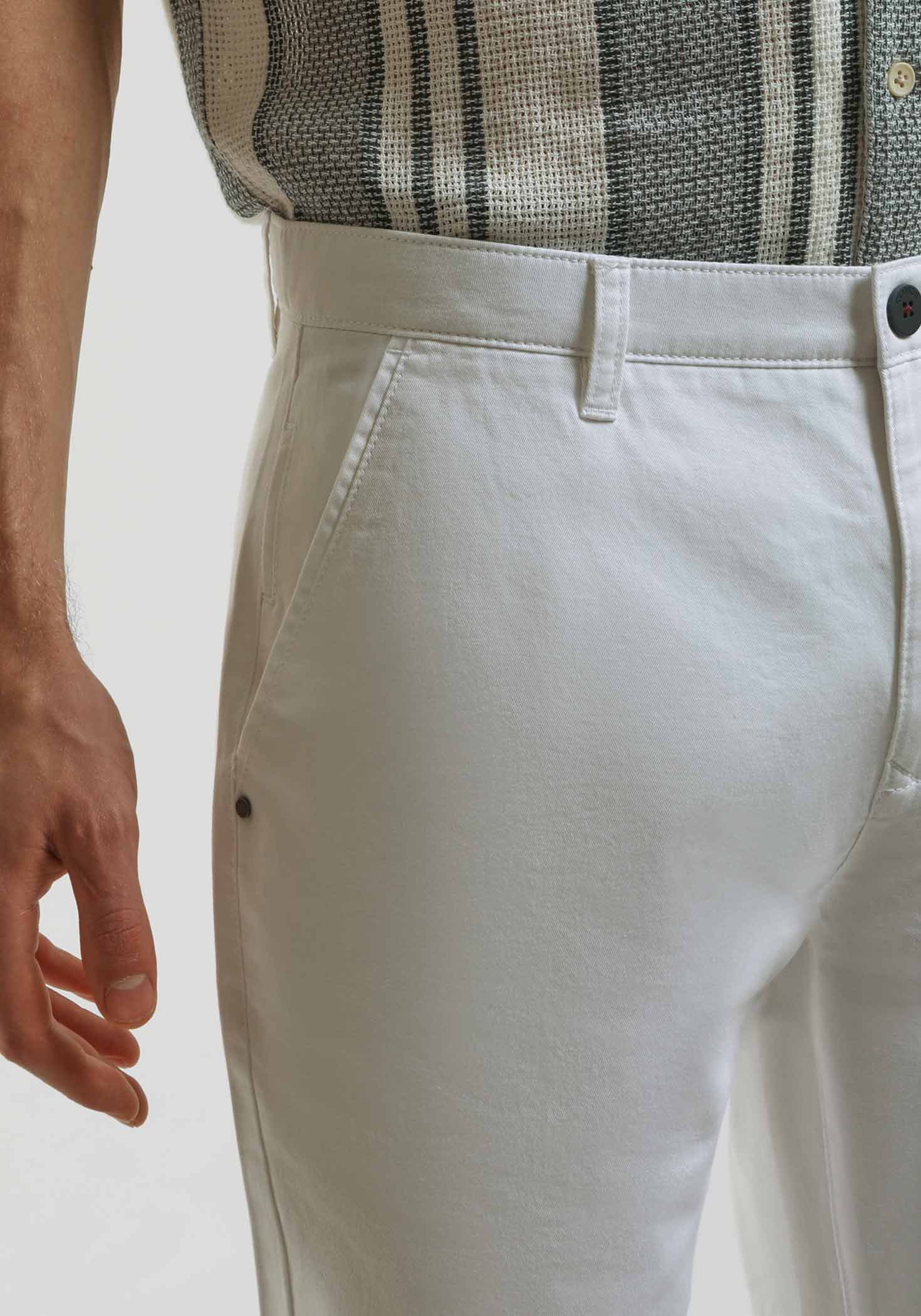Bermuda chino in cotone - Image 3