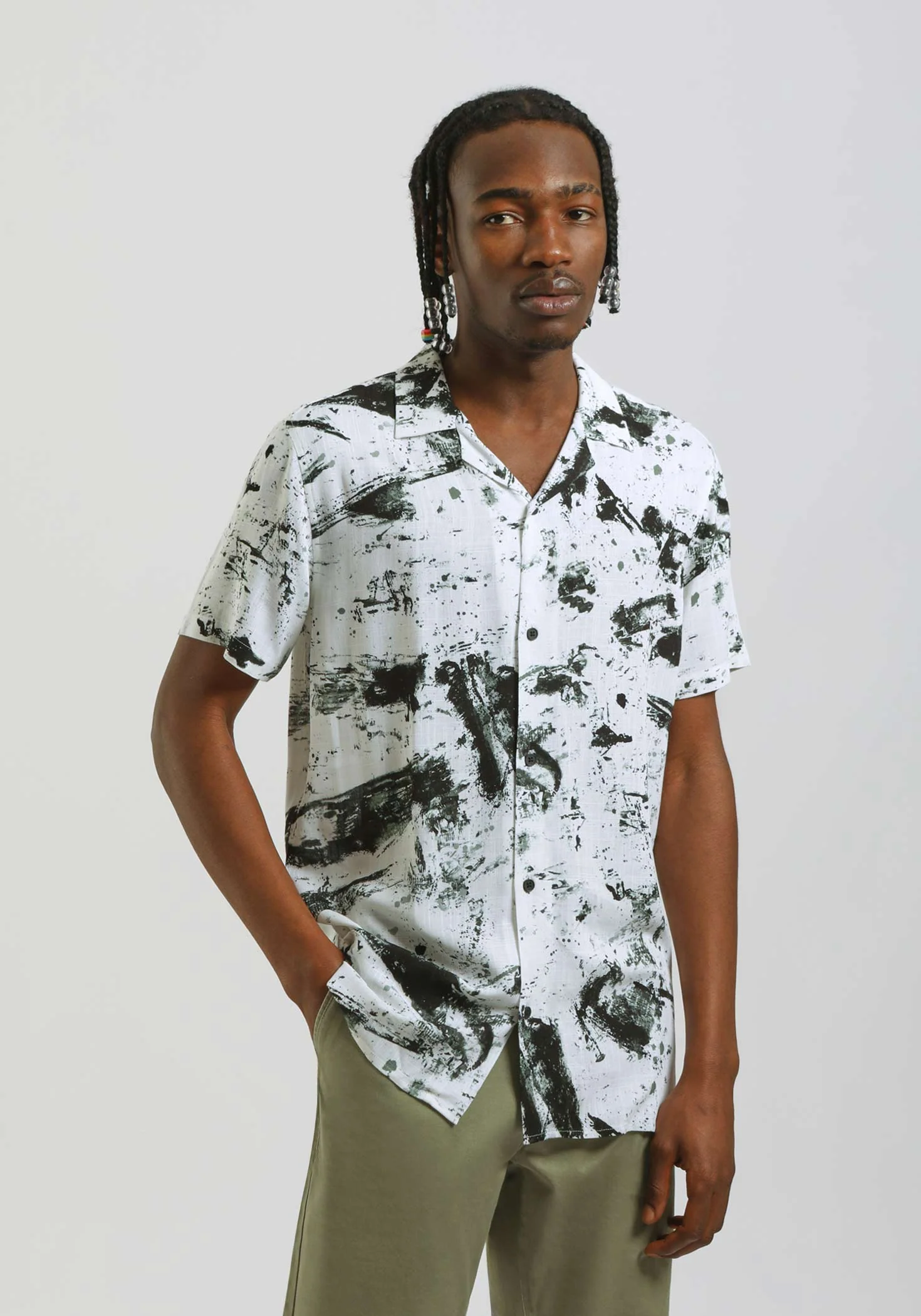 Camicia mezza manica fantasia 100% viscosa