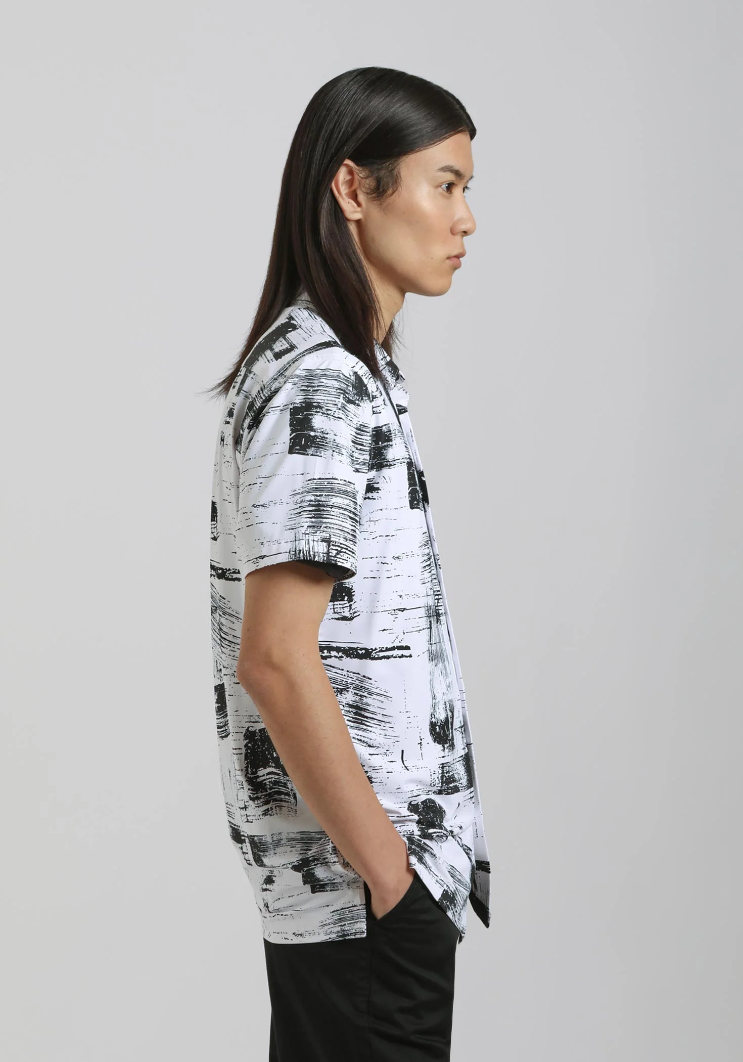 Camicia mezza manica in tessuto elastico con fantasia - Image 3