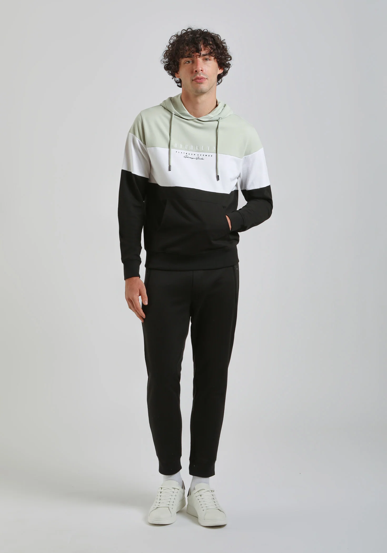 Felpa con cappuccio colorblock - Image 5