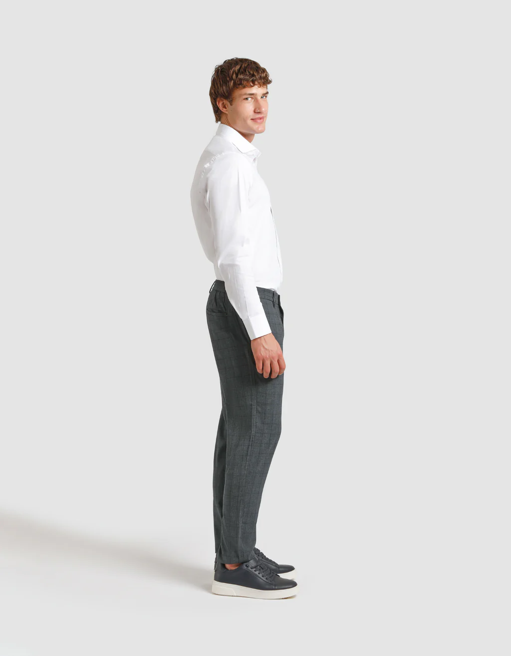 Pantaloni chino con fantasia a quadri - Image 4