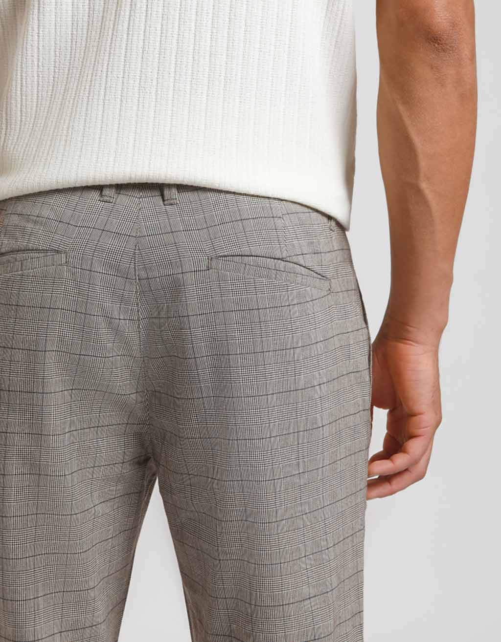 Pantaloni chino con fantasia a quadri - Image 6