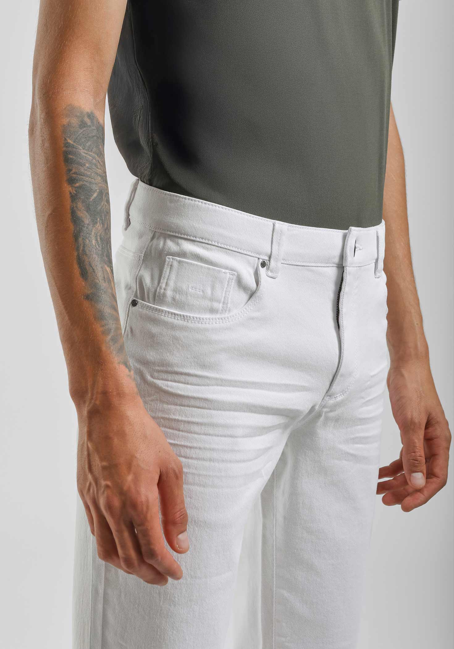 Pantaloni cinque tasche in cotone - Image 3