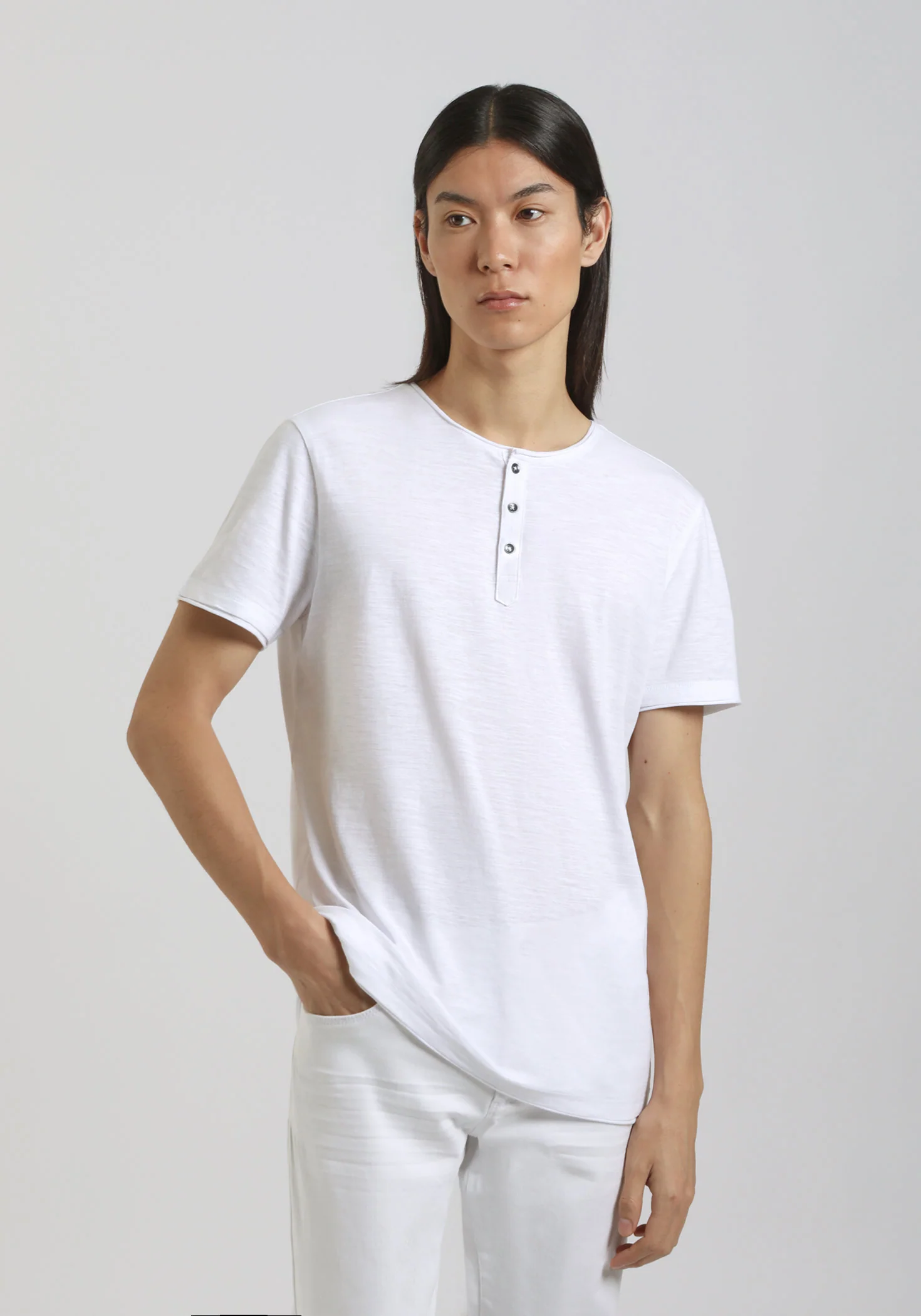 T-shirt collo serafino