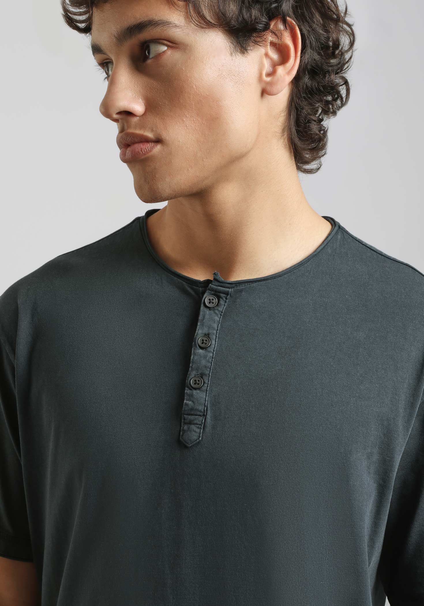 T-shirt collo serafino - Image 4