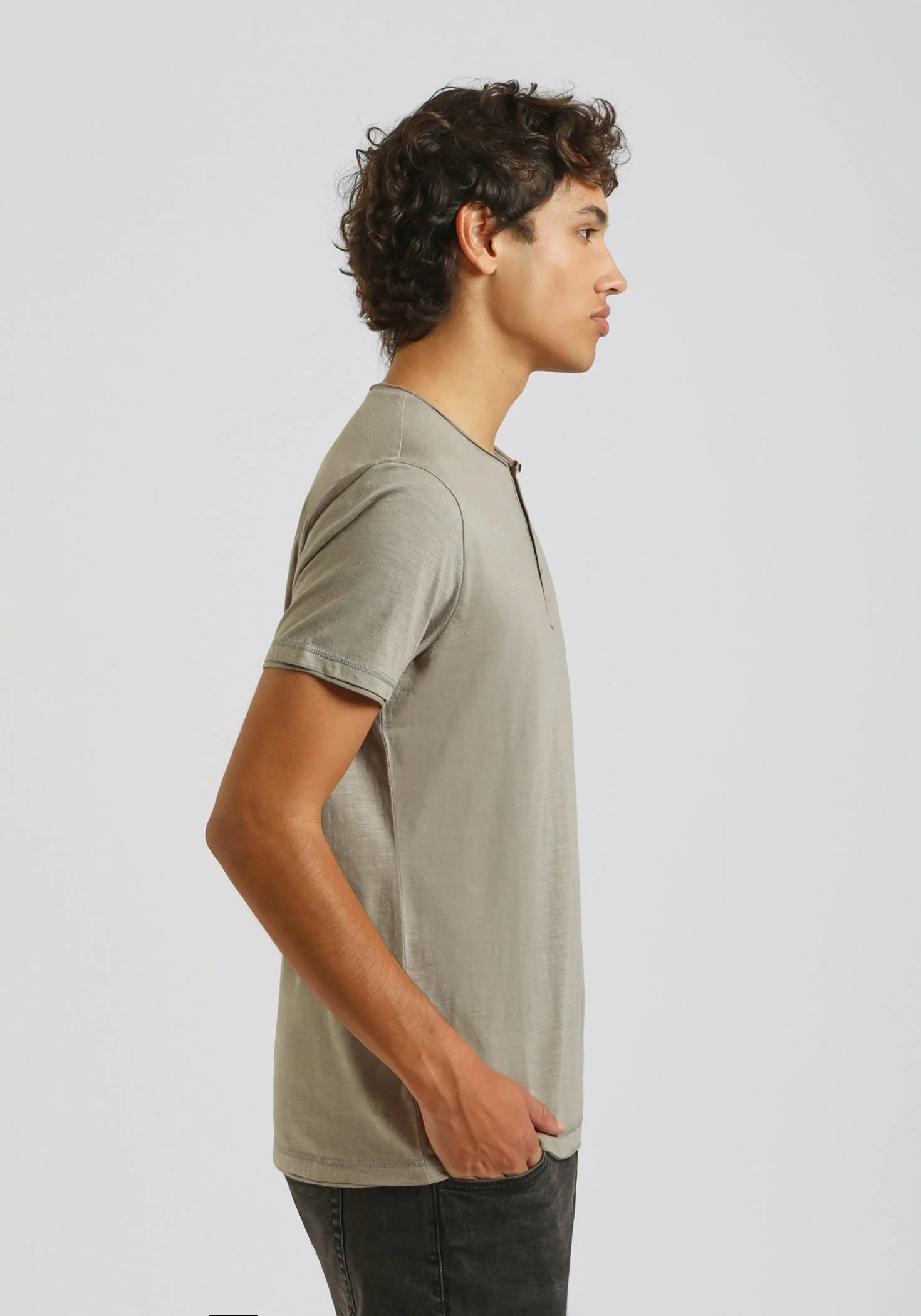 T-shirt collo serafino - Image 3