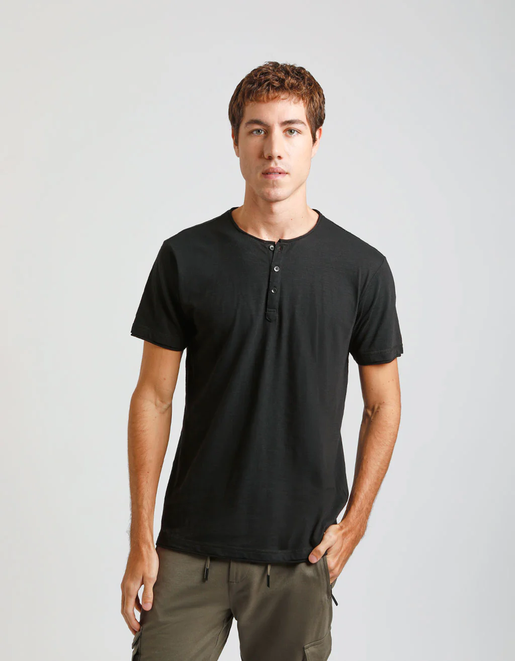 T-shirt collo serafino