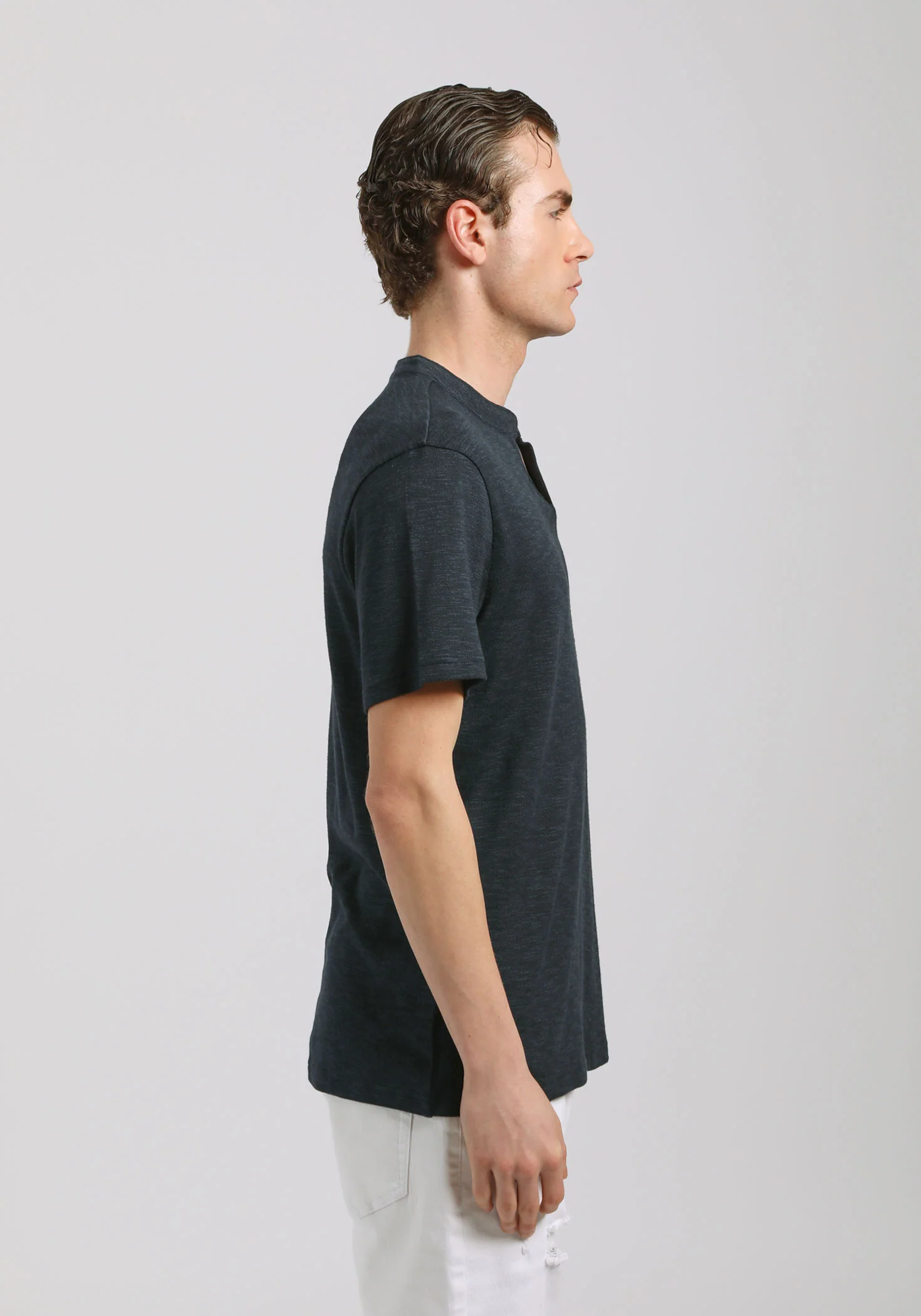 T-shirt con scollo a V - Image 3
