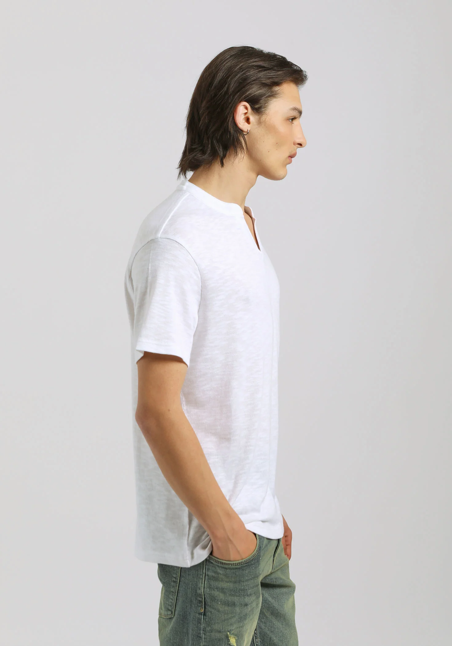 T-shirt con scollo a V - Image 3