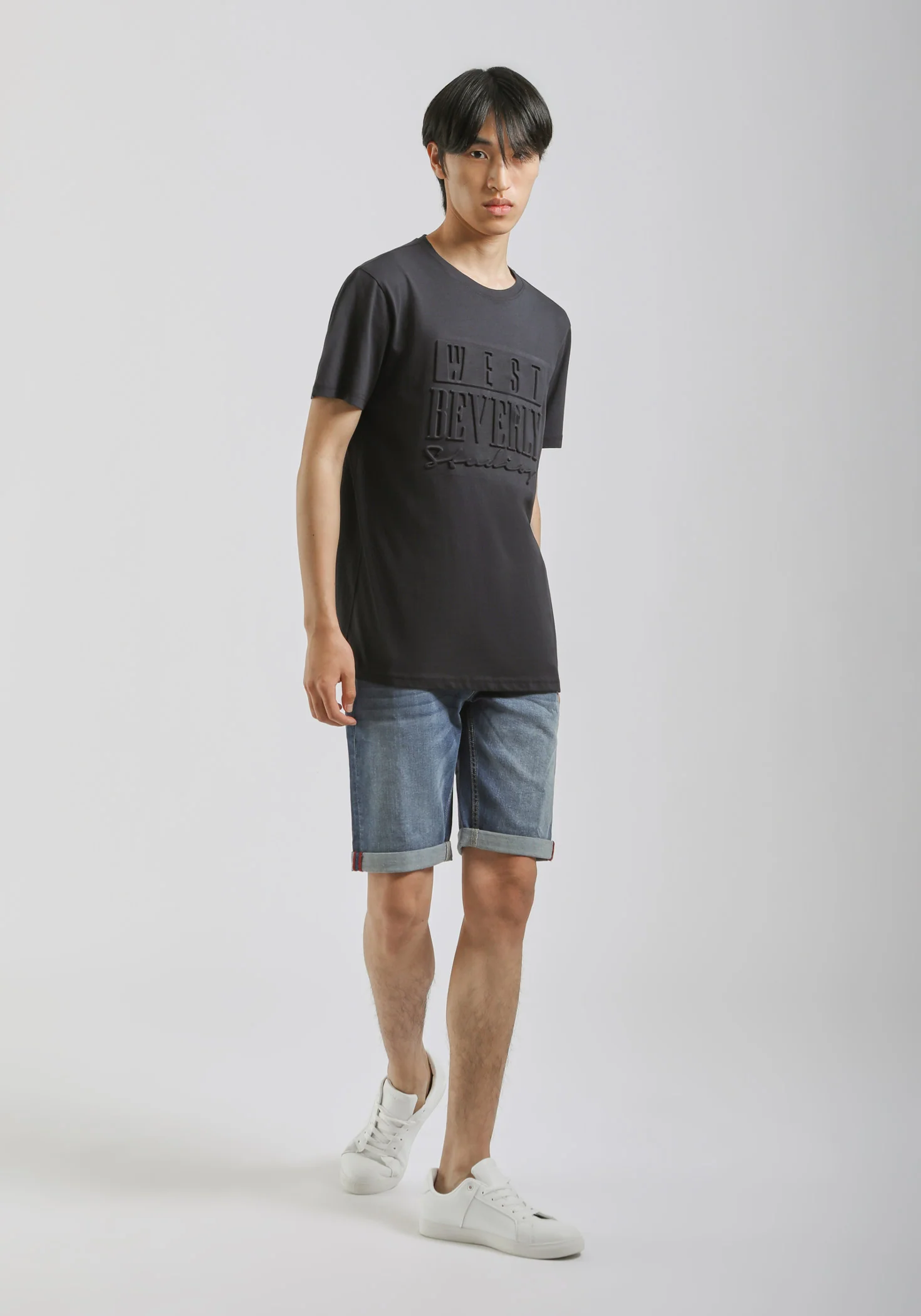 T-shirt con stampa a rilievo - Image 5