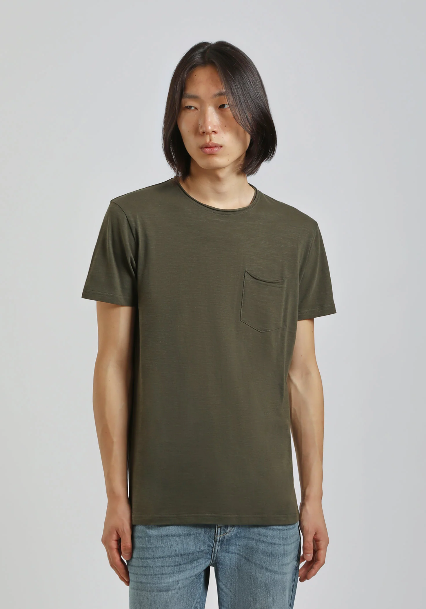 T-shirt con taschino